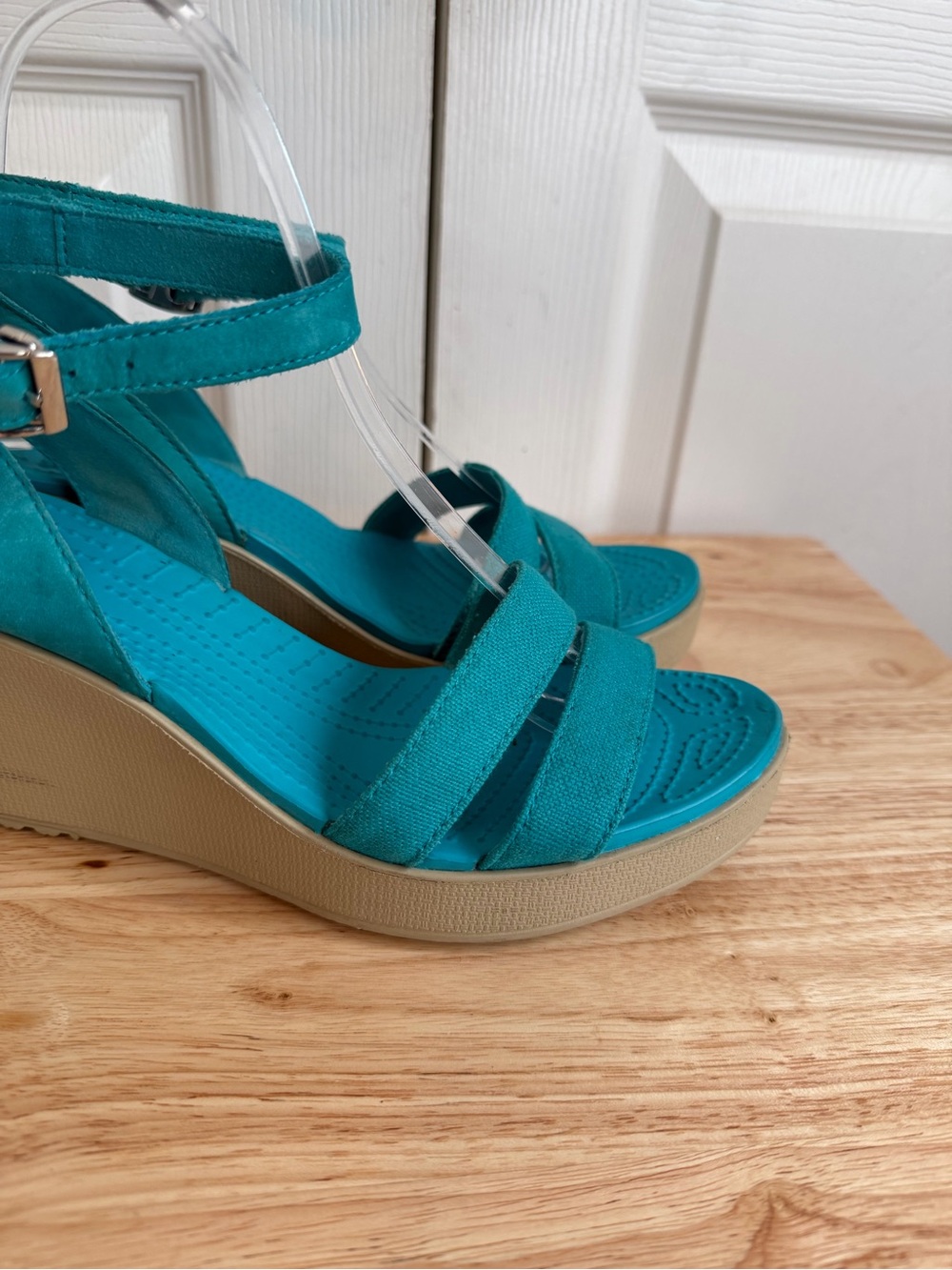 Crocs Leigh II Adjustable Ankle Strap Wedge Heeled Sandals Turquoise Size 8 - Picture 5 of 12